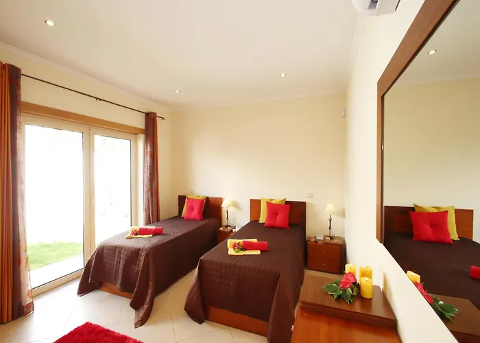 7 Yatak Odalı Villa